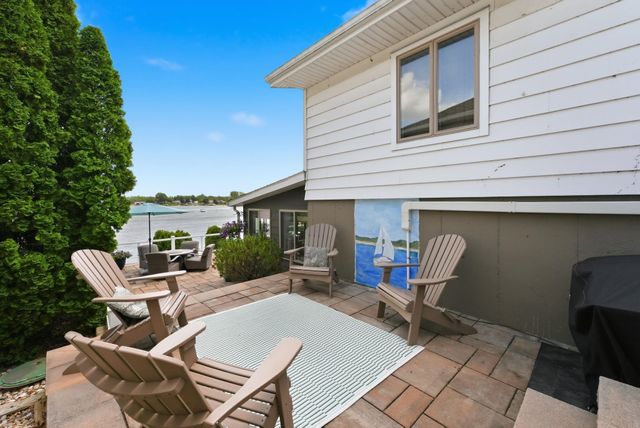 140 Lane 221BA Hamilton Lk, Hamilton, IN 46742