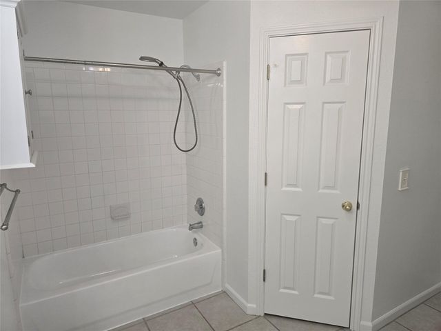 103 Hummingbird CT, Cedar Creek, TX 78612