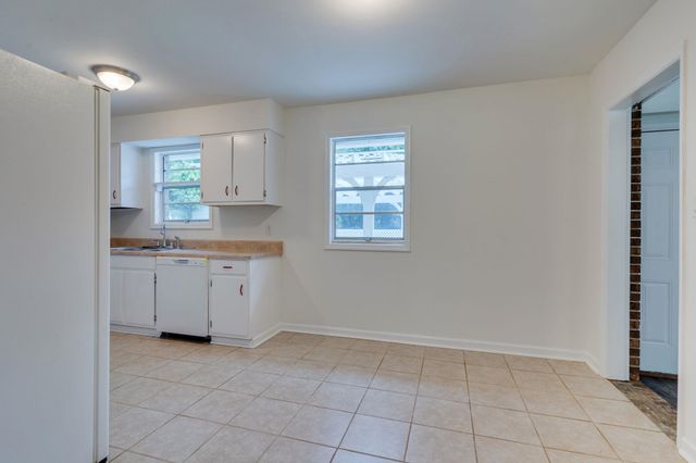 1855 Hopkins Drive, Tallahassee, FL 32303