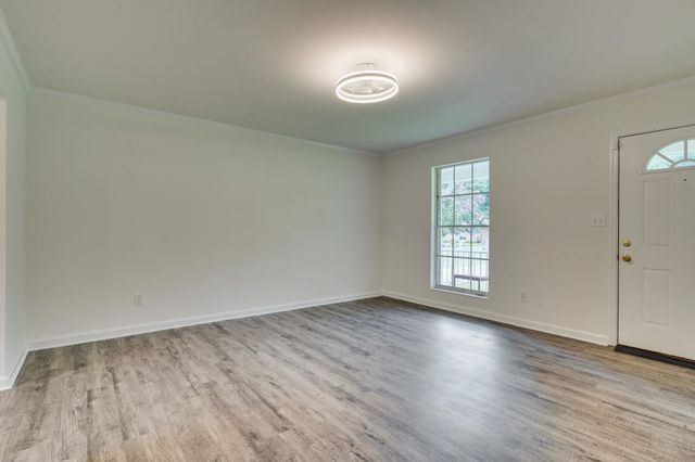 1855 Hopkins Drive, Tallahassee, FL 32303