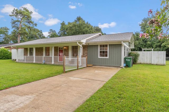 1855 Hopkins Drive, Tallahassee, FL 32303