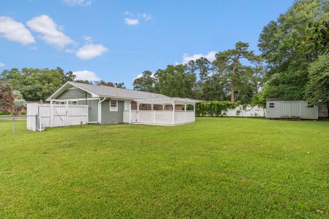 1855 Hopkins Drive, Tallahassee, FL 32303