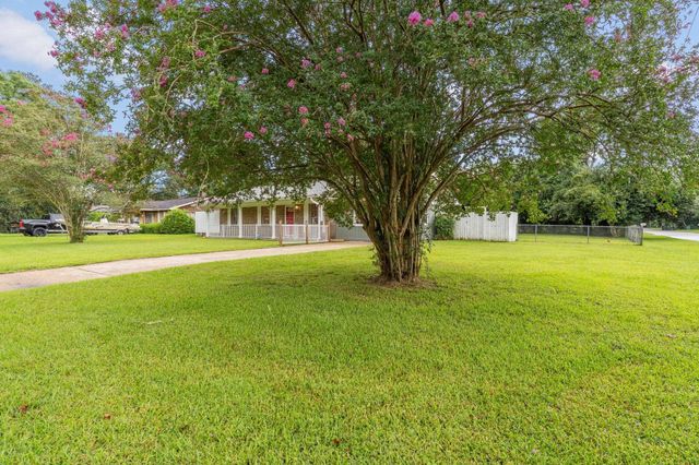 1855 Hopkins Drive, Tallahassee, FL 32303