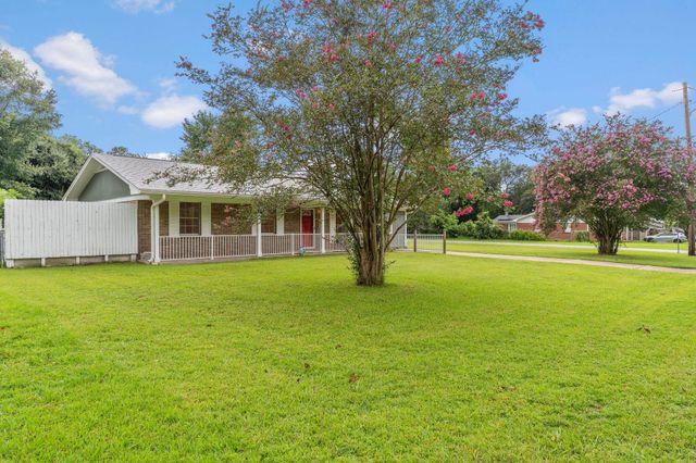 1855 Hopkins Drive, Tallahassee, FL 32303