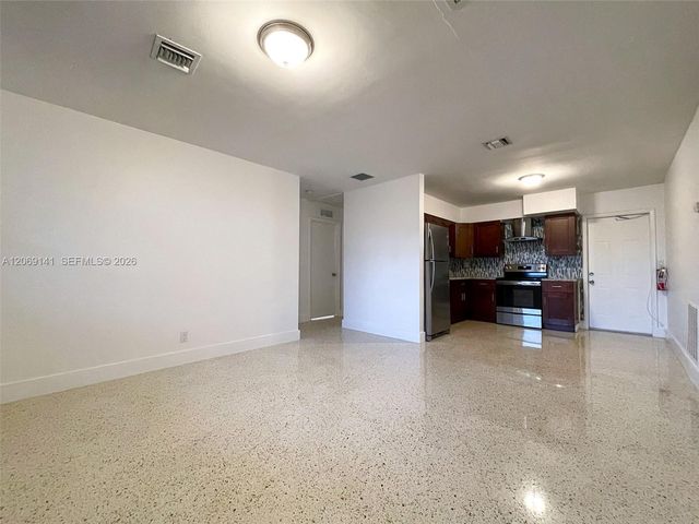 510 NE 4th Avenue 510, Hallandale Beach, FL 33009