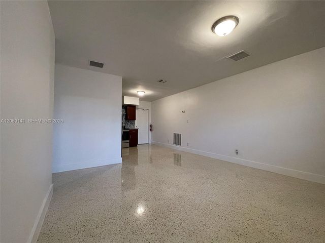 510 NE 4th Avenue 510, Hallandale Beach, FL 33009