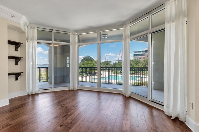 222 S Plaza Court, Mount Pleasant, SC 29464