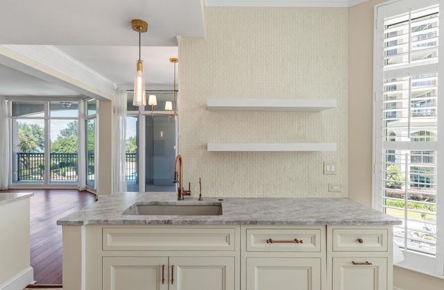 222 S Plaza Court, Mount Pleasant, SC 29464
