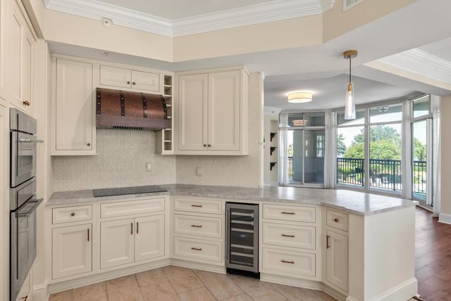 222 S Plaza Court, Mount Pleasant, SC 29464