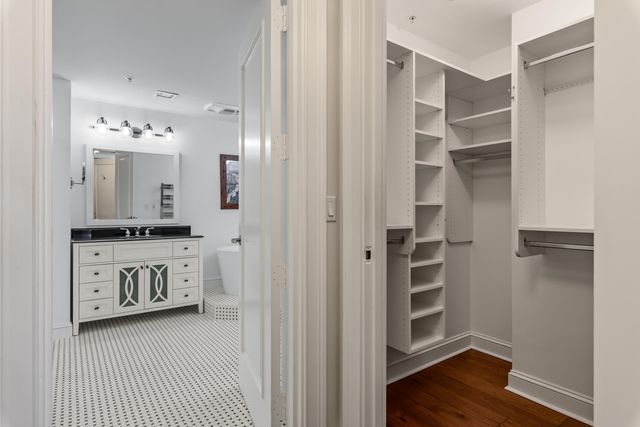 222 S Plaza Court, Mount Pleasant, SC 29464