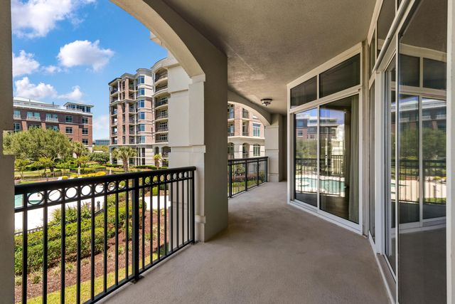 222 S Plaza Court, Mount Pleasant, SC 29464