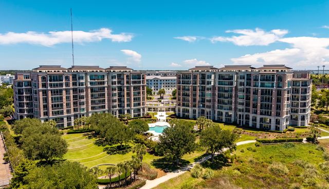 222 S Plaza Court, Mount Pleasant, SC 29464