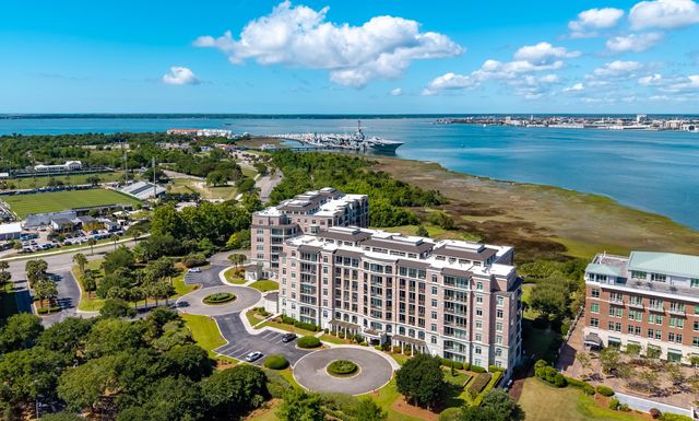 222 S Plaza Court, Mount Pleasant, SC 29464
