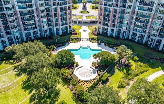 222 S Plaza Court, Mount Pleasant, SC 29464