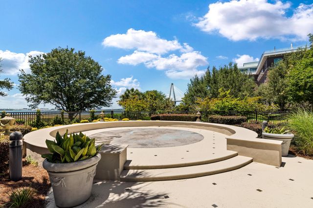 222 S Plaza Court, Mount Pleasant, SC 29464