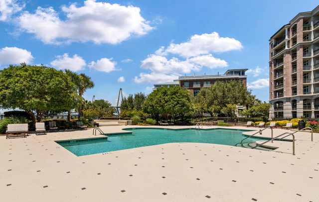222 S Plaza Court, Mount Pleasant, SC 29464