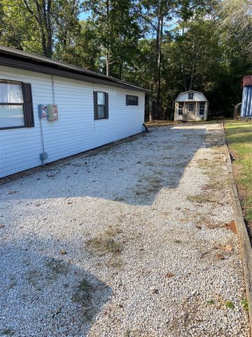 152 Woodpecker, Livingston, TX 77351