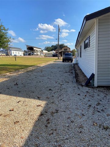 152 Woodpecker, Livingston, TX 77351