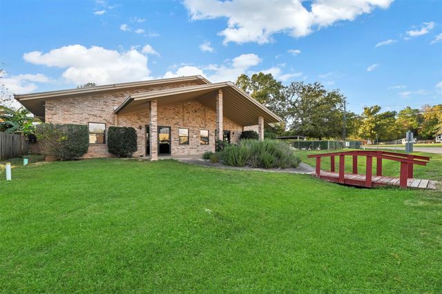152 Woodpecker, Livingston, TX 77351