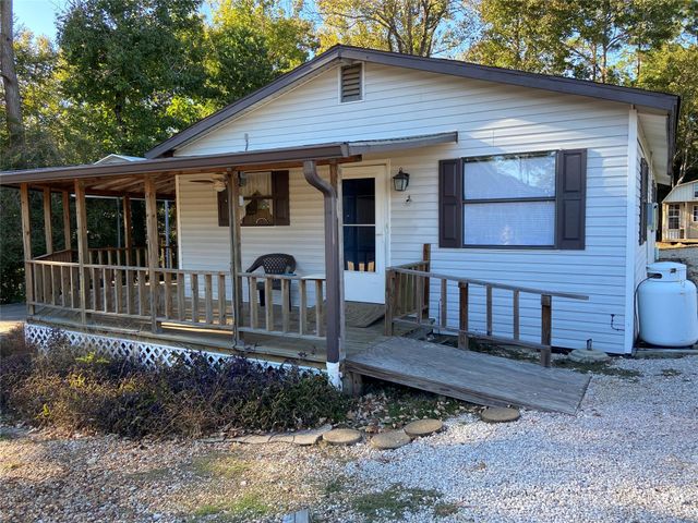 152 Woodpecker, Livingston, TX 77351