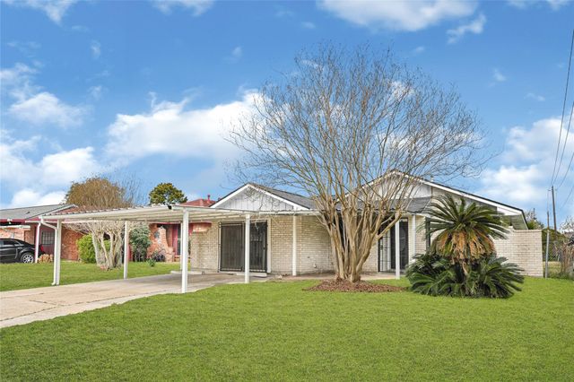 6319 Bluestone Drive, Houston, TX 77016