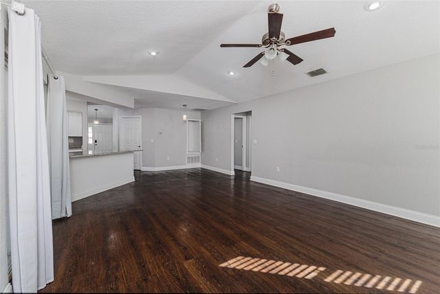 703 N POLK AVENUE, Fort Meade, FL 33841