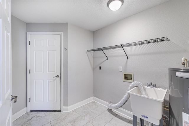 703 N POLK AVENUE, Fort Meade, FL 33841