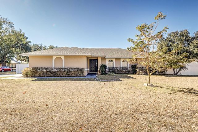 703 N POLK AVENUE, Fort Meade, FL 33841