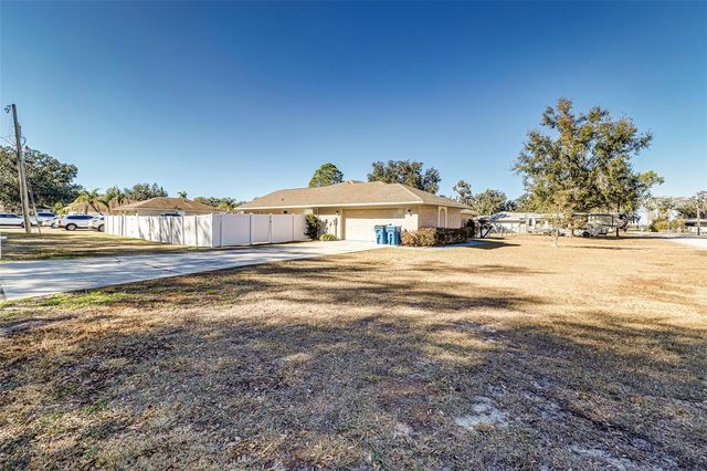 703 N POLK AVENUE, Fort Meade, FL 33841