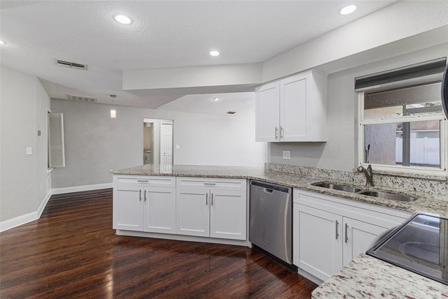 703 N POLK AVENUE, Fort Meade, FL 33841