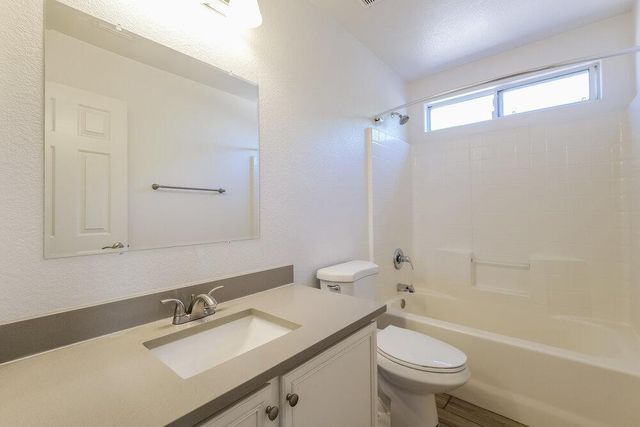3430 N Saffron, Mesa, AZ 85215
