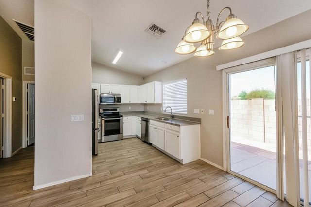 3430 N Saffron, Mesa, AZ 85215