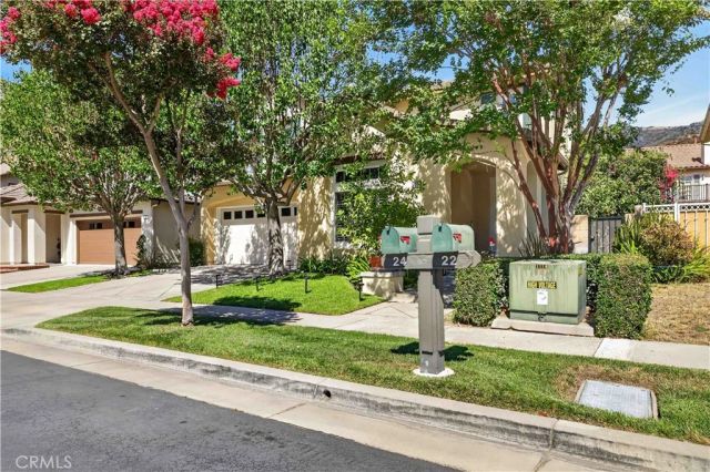 22 Mossdale Court, Azusa, CA 91702