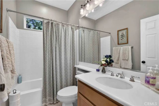 22 Mossdale Court, Azusa, CA 91702
