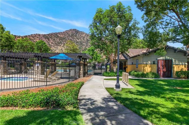 22 Mossdale Court, Azusa, CA 91702