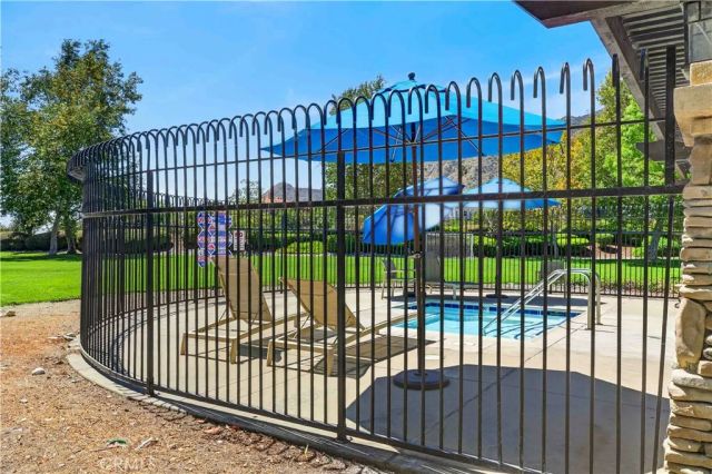 22 Mossdale Court, Azusa, CA 91702