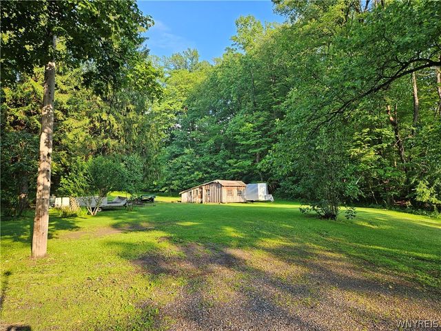 8415 Sisson Highway, Eden, NY 14057
