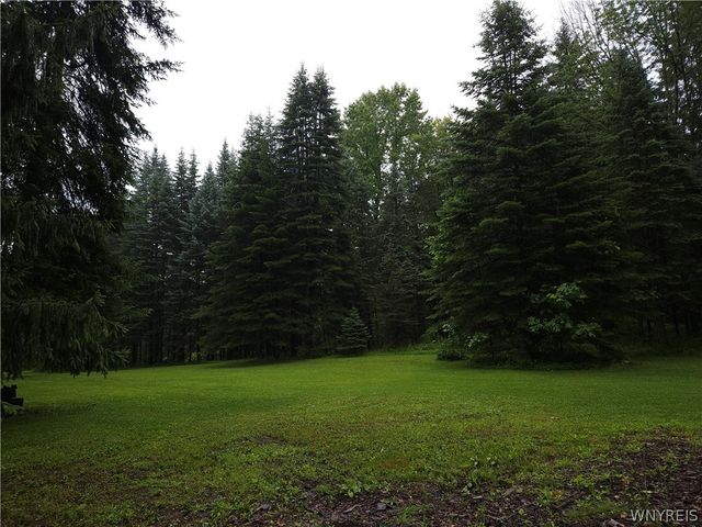 8415 Sisson Highway, Eden, NY 14057