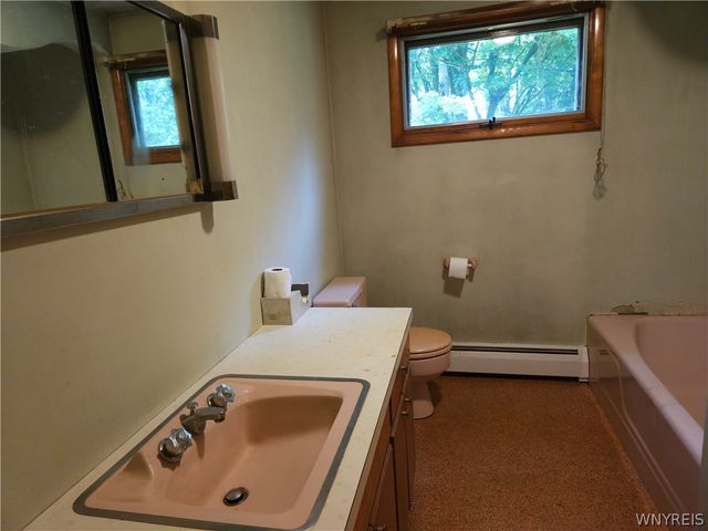 8415 Sisson Highway, Eden, NY 14057