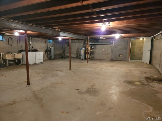 8415 Sisson Highway, Eden, NY 14057
