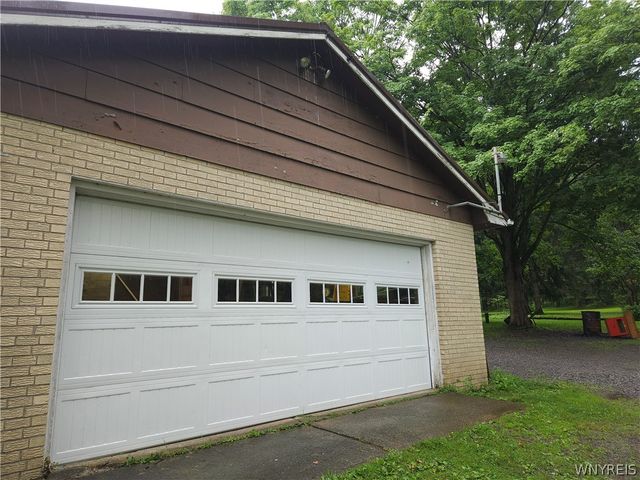 8415 Sisson Highway, Eden, NY 14057