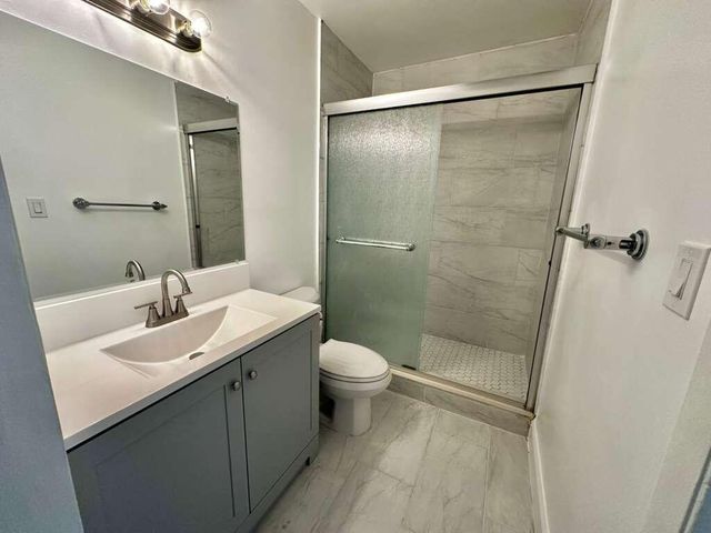 1201 Lake Victoria Drive P, West Palm Beach, FL 33411