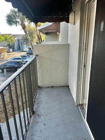 1201 Lake Victoria Drive P, West Palm Beach, FL 33411