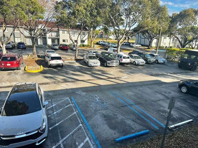 1201 Lake Victoria Drive P, West Palm Beach, FL 33411