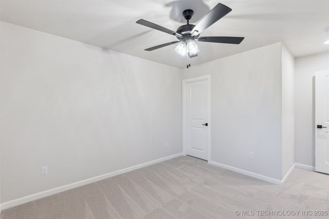 205 W 164th Place S, Glenpool, OK 74033