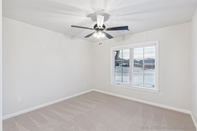 205 W 164th Place S, Glenpool, OK 74033