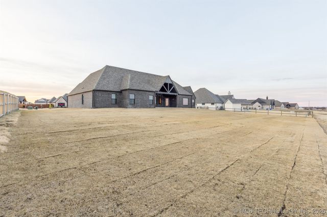 205 W 164th Place S, Glenpool, OK 74033