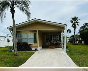 21 SE Iberian Lane, Port St Lucie, FL 34952