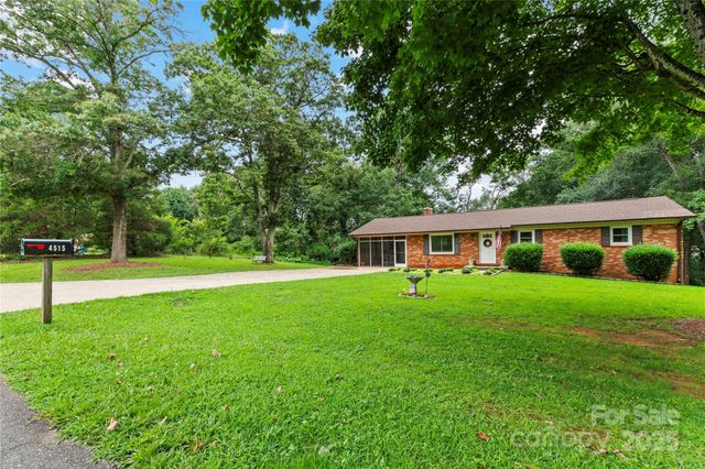 4515 Diamond Street, Hudson, NC 28638