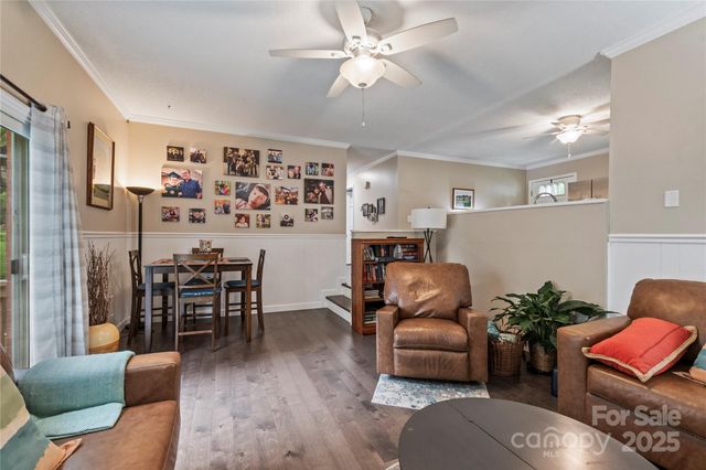 4515 Diamond Street, Hudson, NC 28638